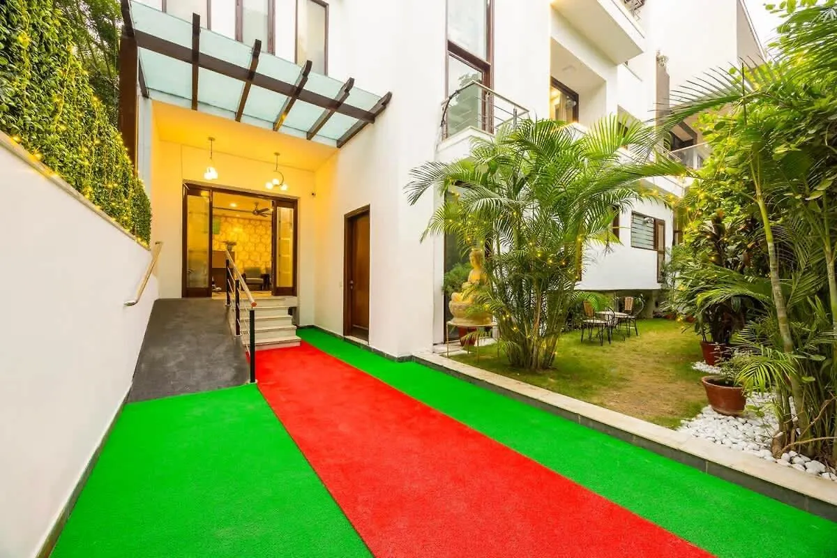 Nature-Inspired Luxury 1 Bhk Gurgaon Daire